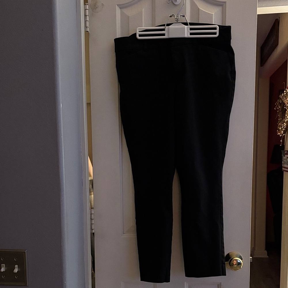 Old Navy High-Rise Pixie Skinny Pants in Dark Navy